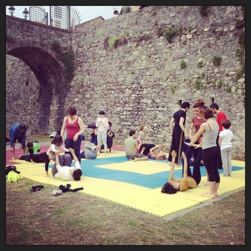 164937_10151348216376408_869666802_n